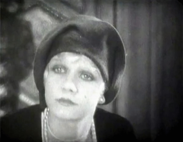 Jean Harlow in The Unkissed Man (1929)
